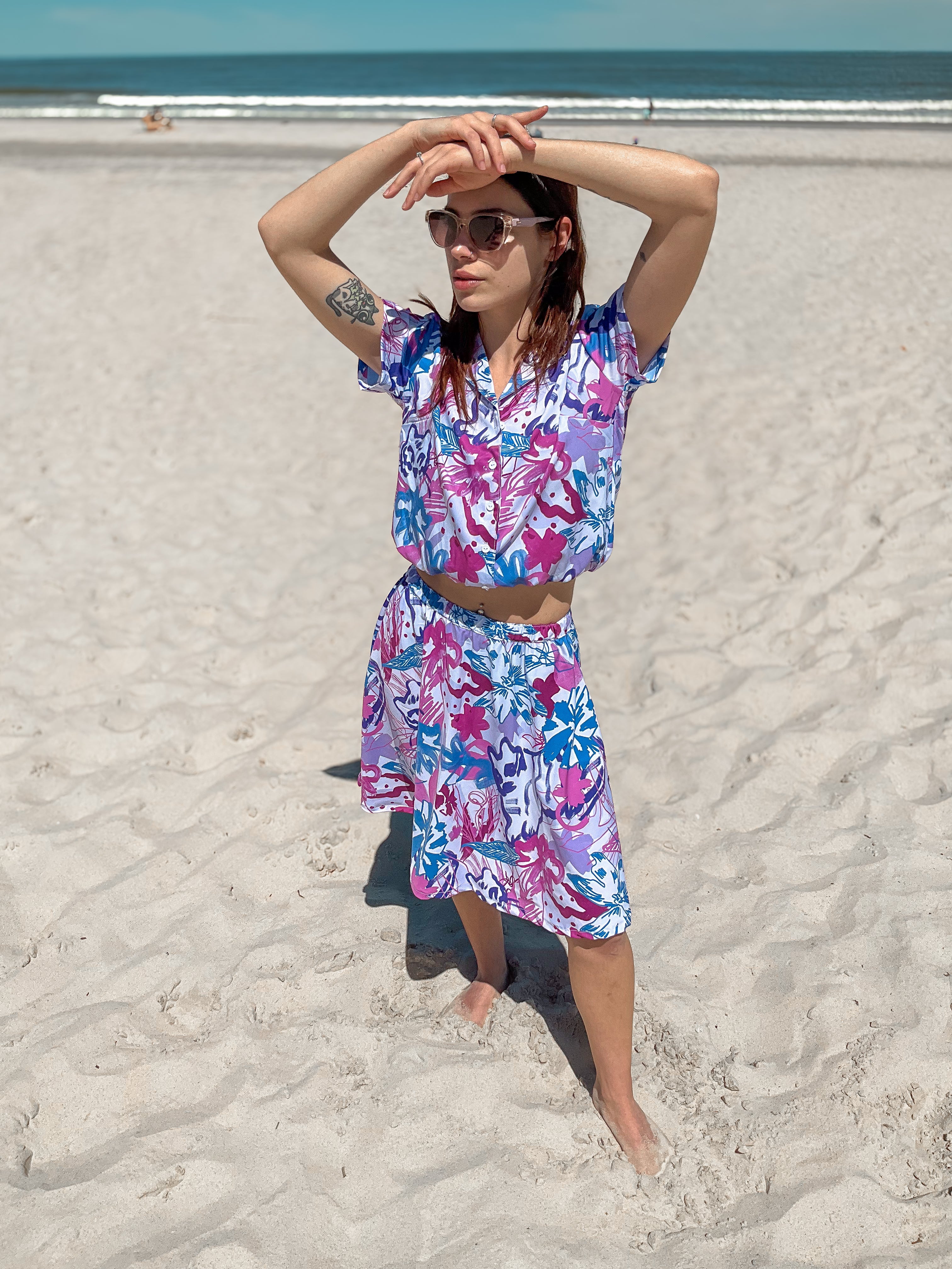 Camisa crop Jardín de Tigres - TRAZOS