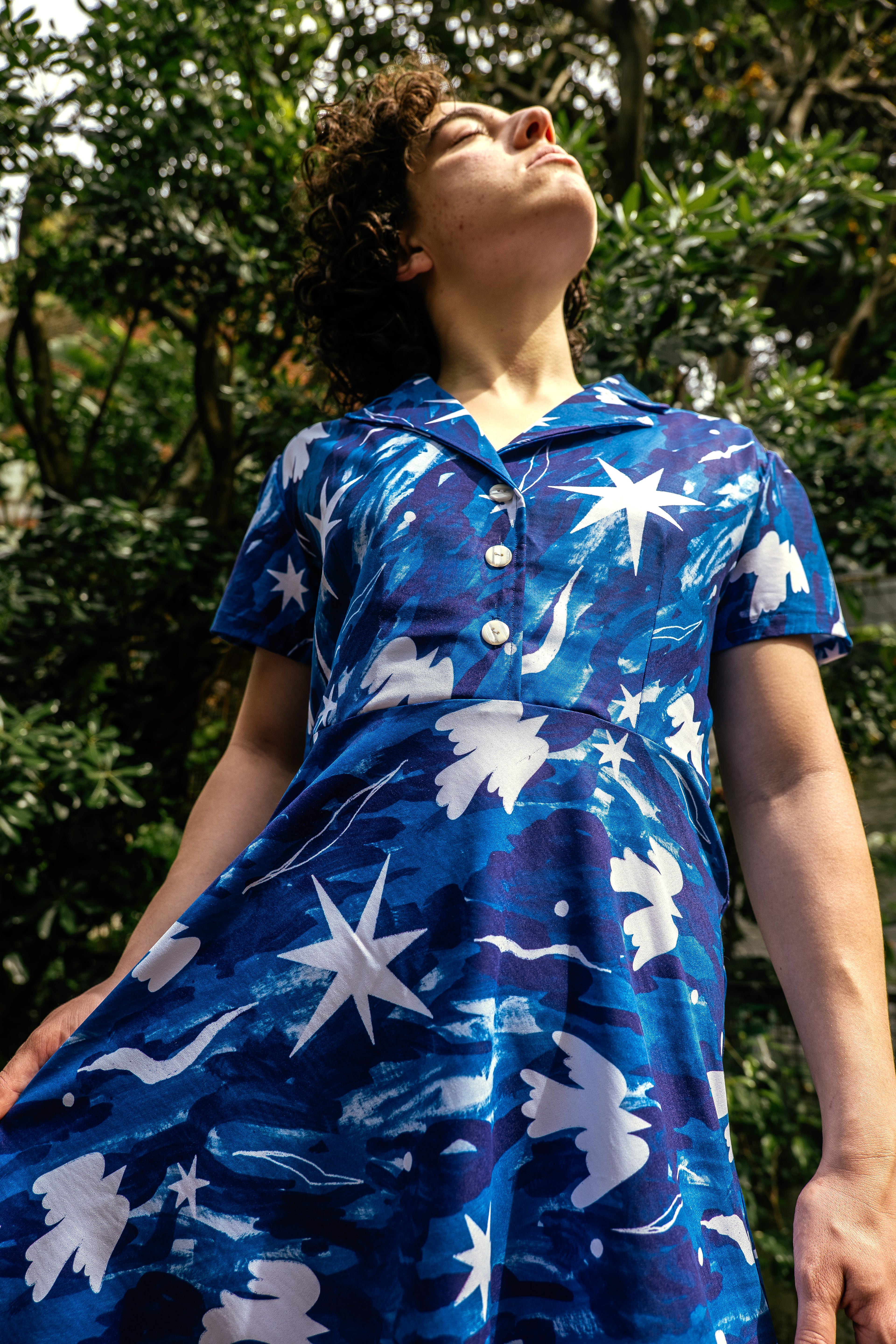 Vestido de cuello camisero Vuelo - TRAZOS