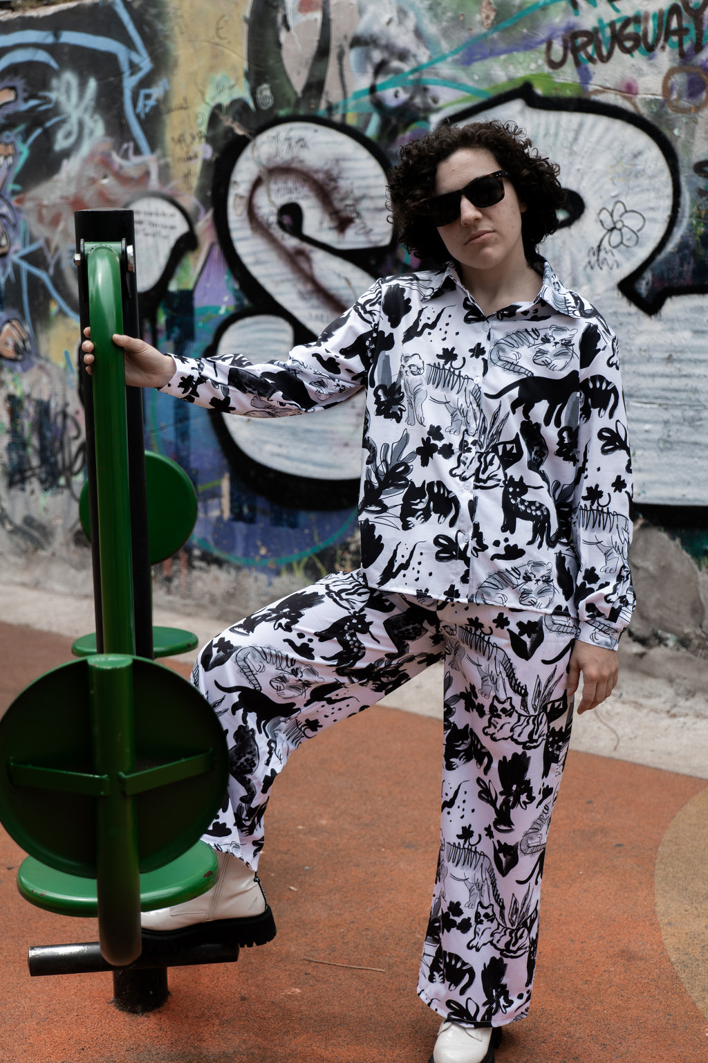 Camisa de manga larga Gatos y Flores - TRAZOS