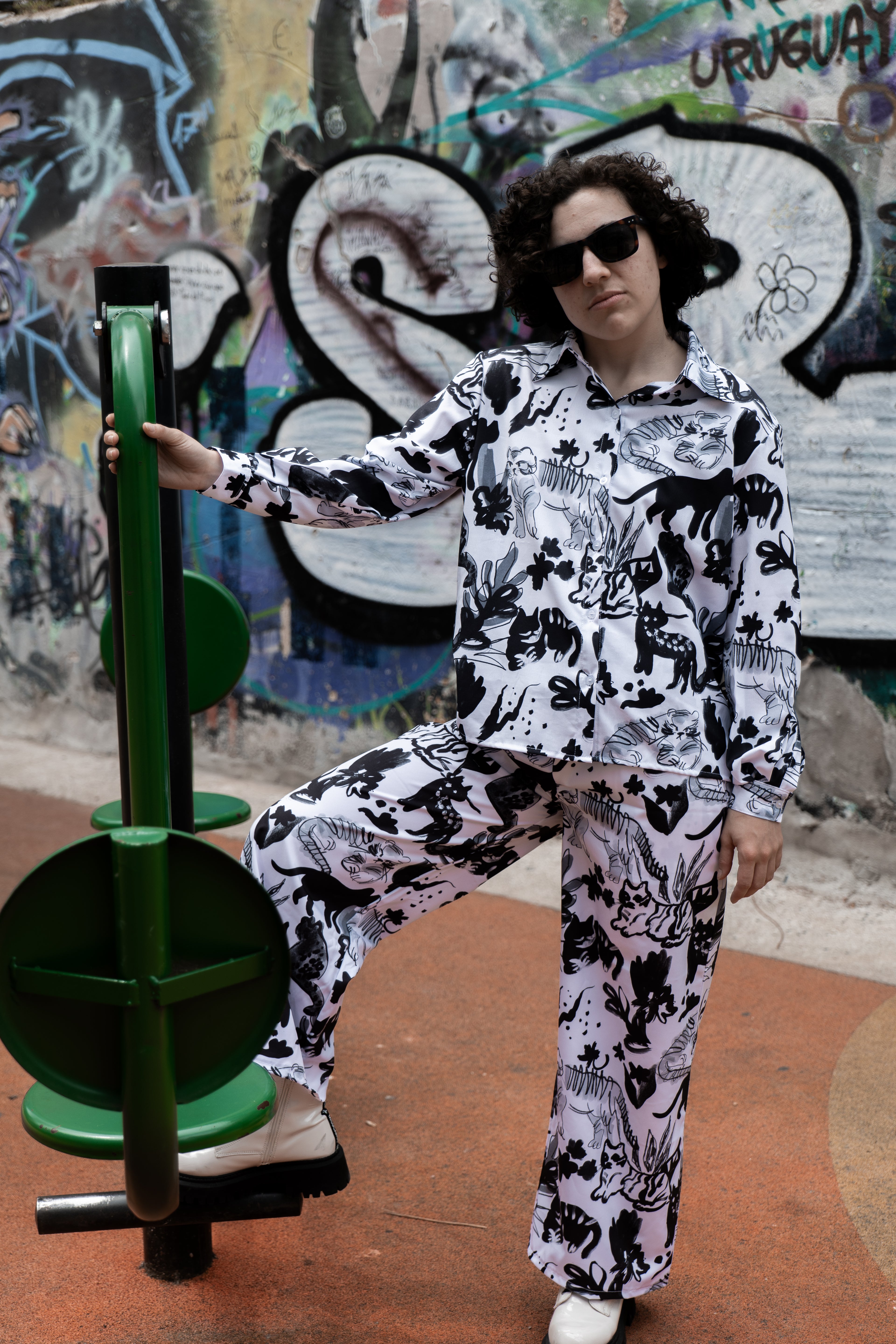 Camisa de manga larga Gatos y Flores - TRAZOS