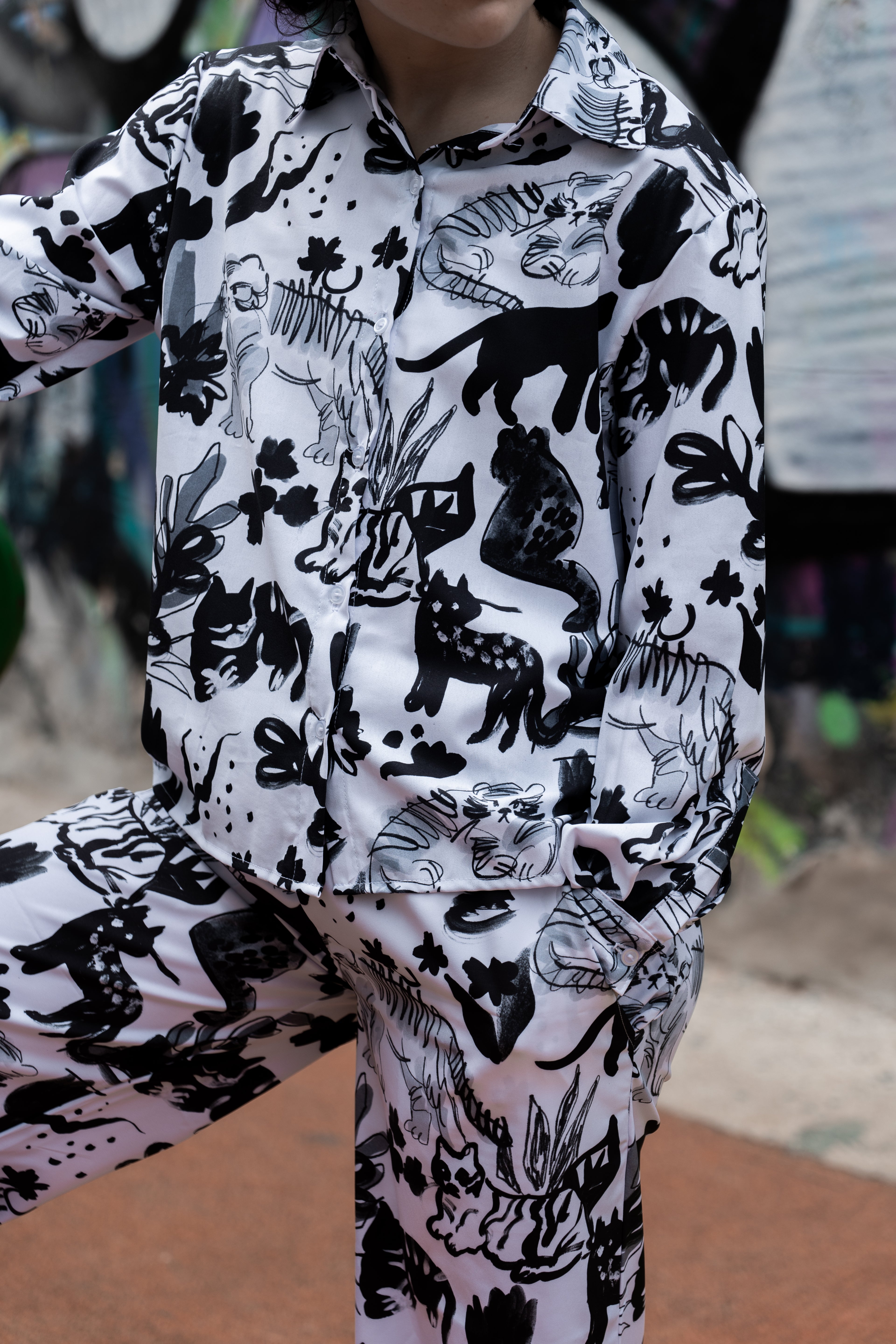 Camisa de manga larga Gatos y Flores - TRAZOS